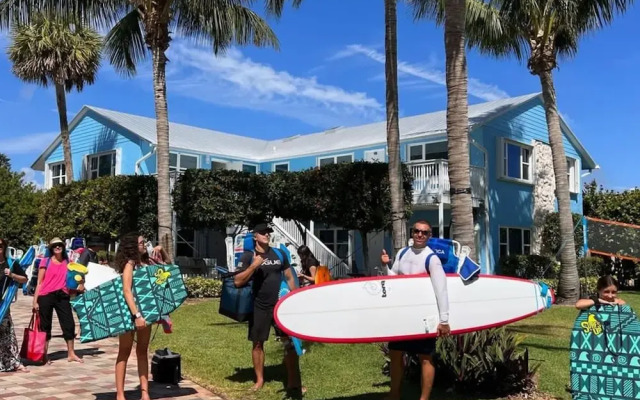 Fort Pierce - 2BD 2BA Tropical Surfside Retreat