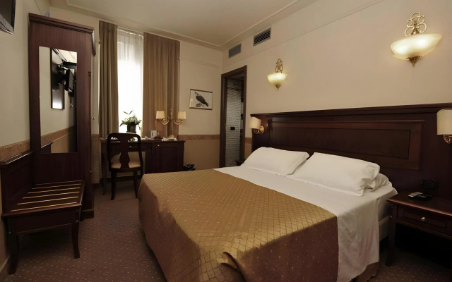 Aurelius Art Gallery Hotel