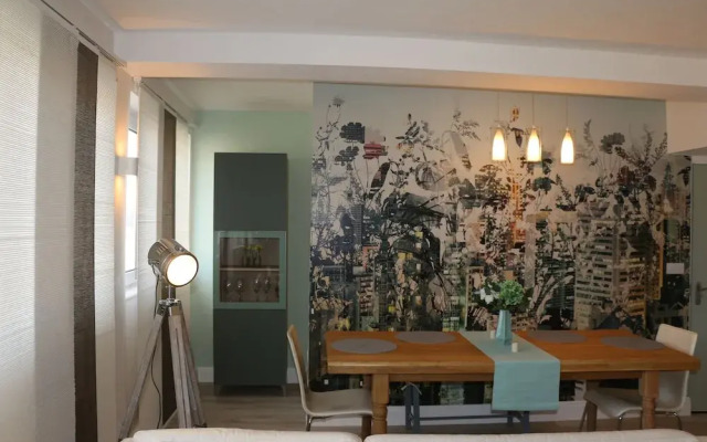Stunning Clifton Flat in Amazing Central Location