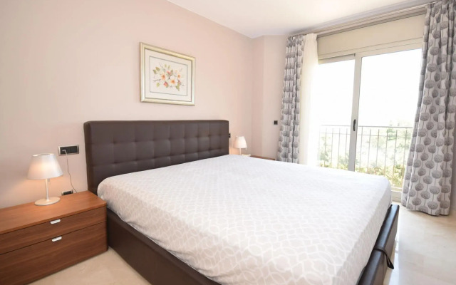 Comfortable apartment in Castell d'Aro with terrace