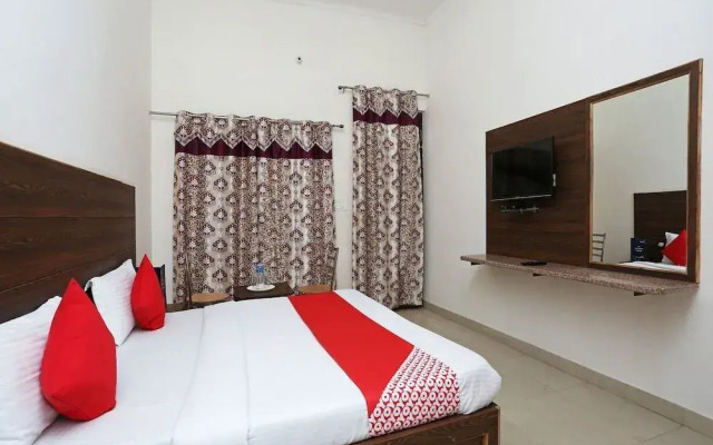 Prakash Farm BY OYO Rooms
