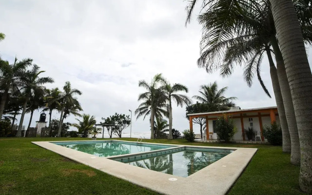 Hotel y Restaurant Casa Del Mar