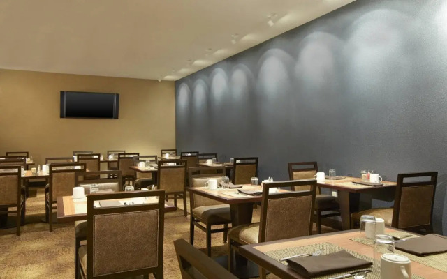 The Westin Bonaventure Hotel and Suites, Los Angeles