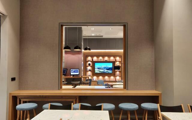 Holiday Inn Express Gurugram Sector 50 by IHG