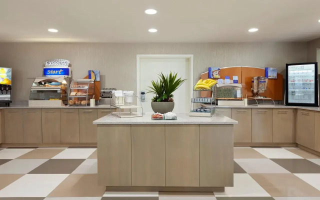 Holiday Inn Express Williamsburg North by IHG