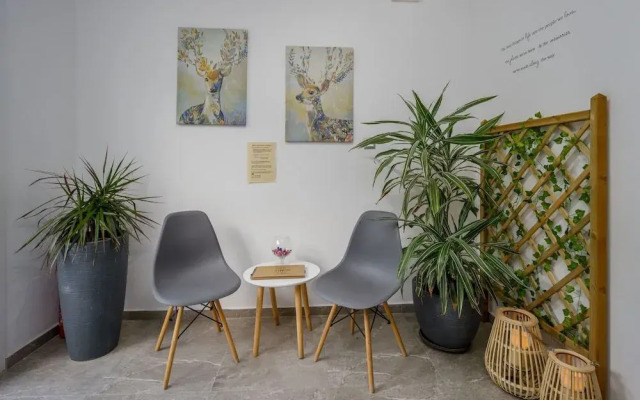 Semes Luxury Apartments by Estia
