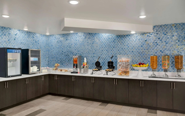 La Quinta Inn by Wyndham Columbus Airport Area