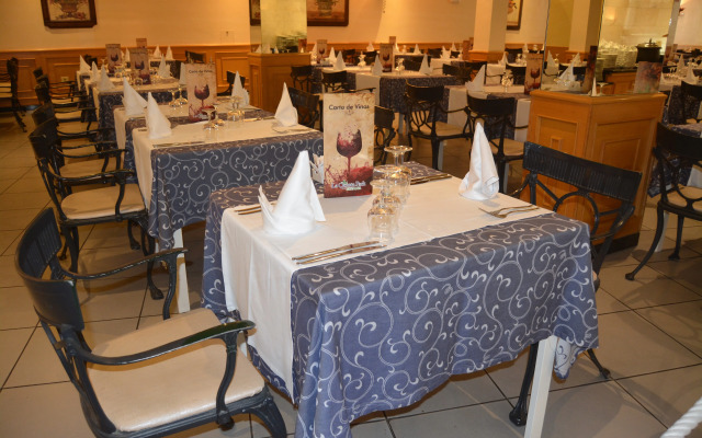 Hotel Spa La Quinta Park Suites