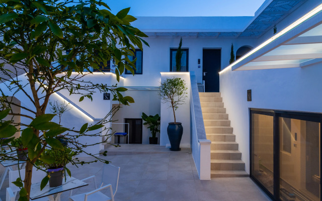 Central Boutique Hotel by Naoussa Hills - Adults Only