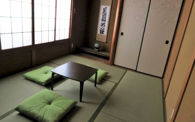 Harmony Guest House – Guest Rooms – Higashiosaka