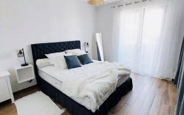 Luxury 2 bedrooms with Parking&Terrace