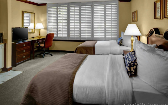 Staybridge Suites Savannah Historic District by IHG