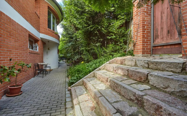 Villa In A Bio Garden