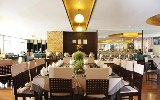Maninarakorn Hotel
