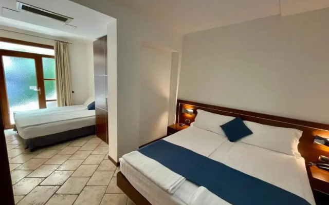Hotel Grotto Bagat