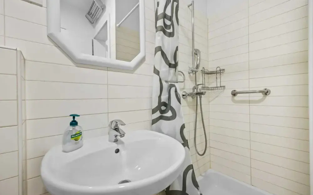 Apartment White