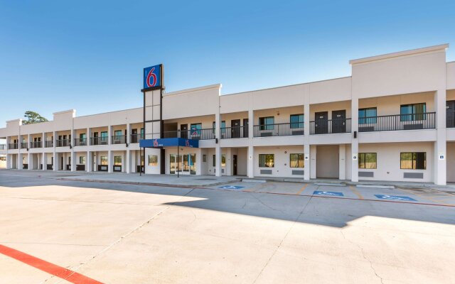 Motel 6 Channelview, TX