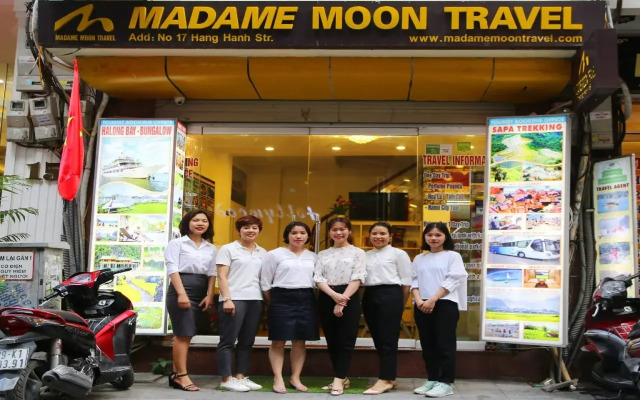 Madam Moon Hotel