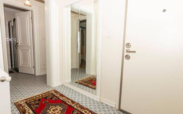 Yakamoz 2 BR Stylish House with garden in Kadikoy