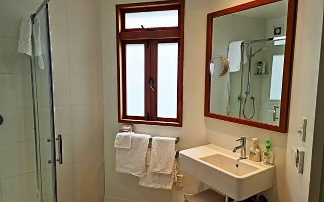 Parnell Garden Suite