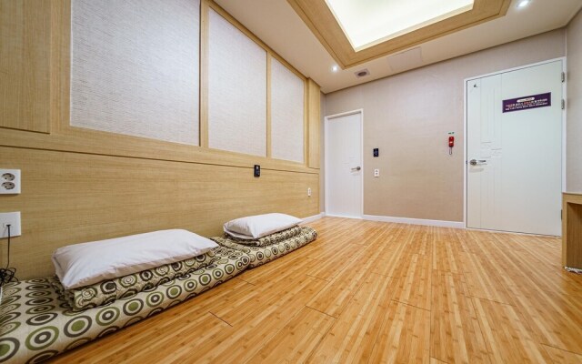 Mokpo 1beonji Hotel