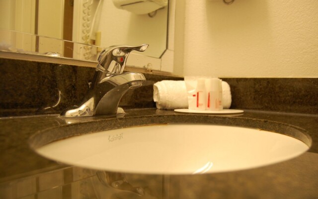 Ramada By Wyndham Temple Terrace/Tampa North