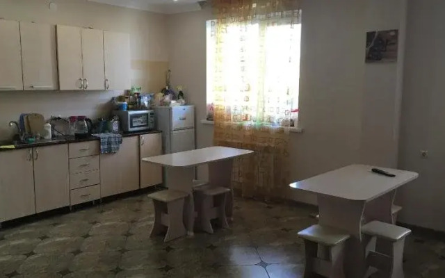 Viktoriya Guest House