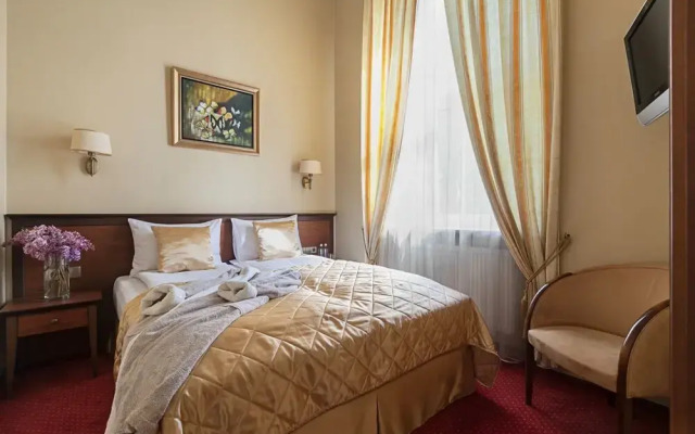 Conviva Hotel