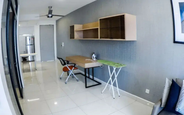 1Tebrau Premium Suites by 12stay