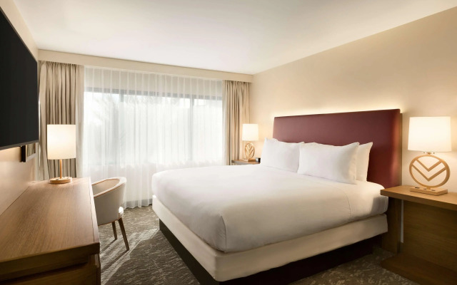 Embassy Suites by Hilton Phoenix Downtown North
