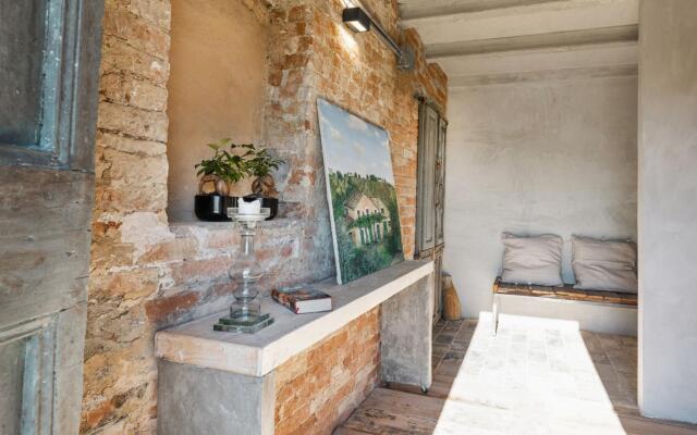 Charm and well-being in a rural setting. Dedicated to all those who seek comfort and style but love-Casa Rurale Botonto