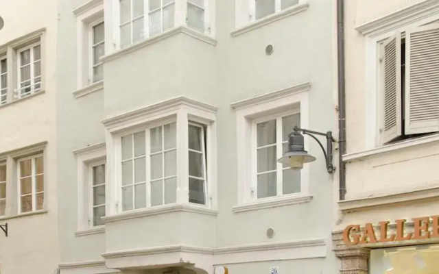 Goethe Apartment
