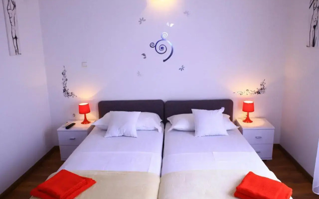 Studio Apartments Buki
