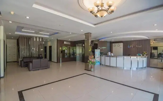 Reddoorz Plus @ Aviari Batu Aji Batam