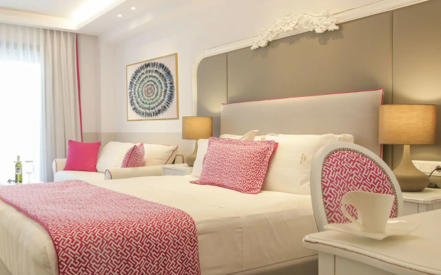 Avaton Luxury Beach Resort - Relais & Chateaux