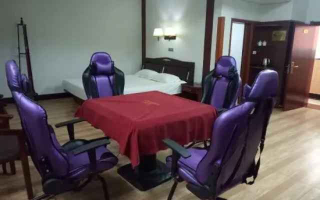 Pinglu Fuyan Hotel