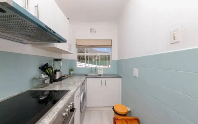 Bright and Homey 1 Bedroom in Gardens