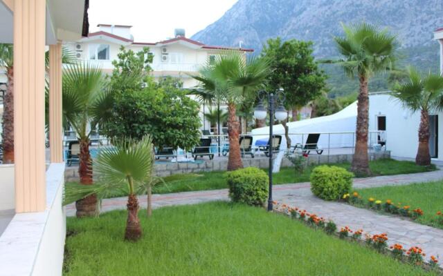 Hotel Gold Stone