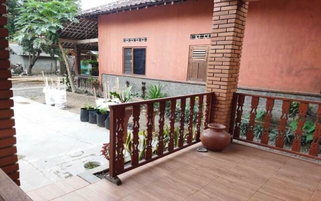 Borobudur Kampung Homestay - Mufid Mas'ud