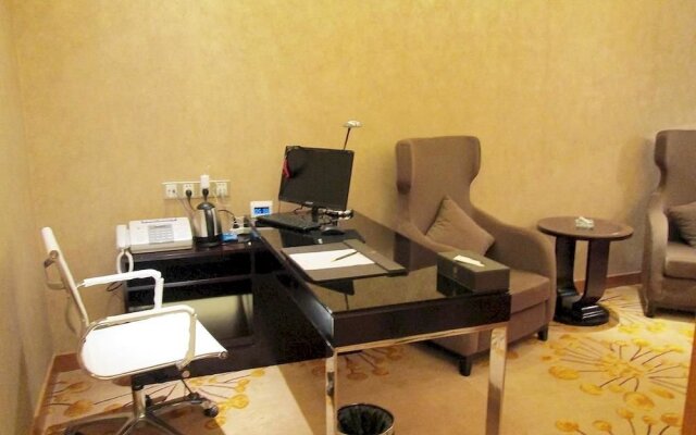 James Joyce Coffetel Nanchang Railway Station Wanguo International