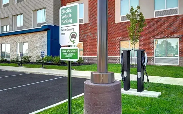 Hampton Inn and Suites by Hilton Canal Winchester Columbus
