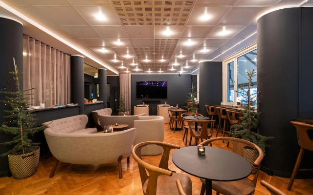 Hotel Maritime