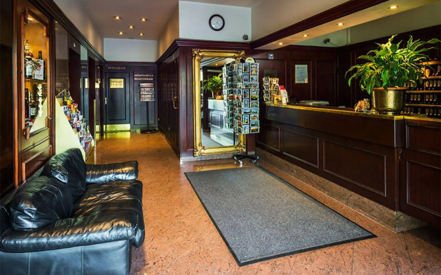 Hotel Panorama Am Adenauerplatz