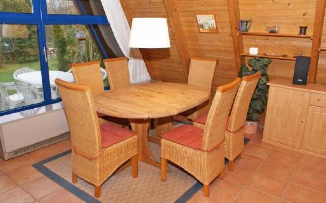 Zeltdachhaus _ fuer bis zu 6 Perso