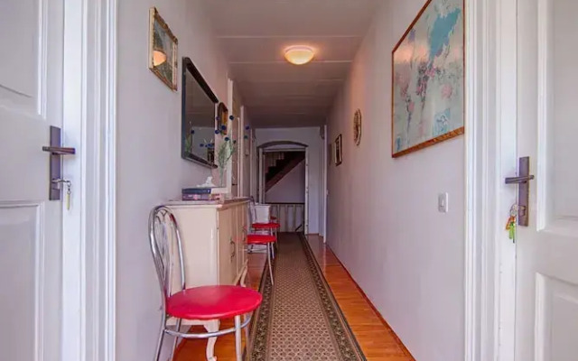 Mira Sea Front Guesthouse