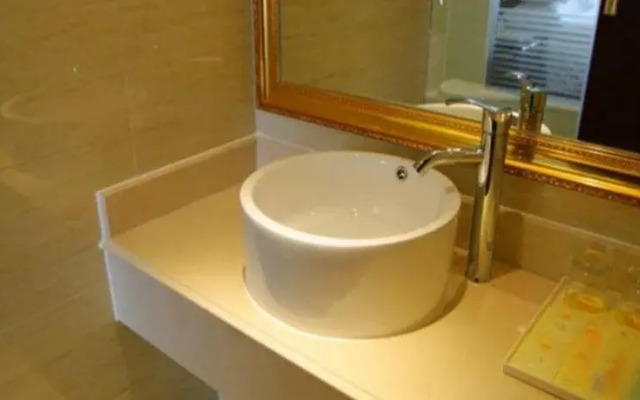 Vienna Hotel Shanghai Puong Jinqiao Park