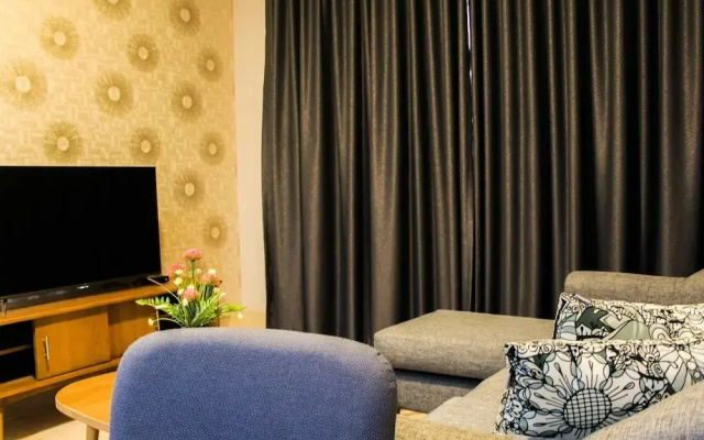 Best View 1BR Apartment at Gold Coast PIK By Travelio