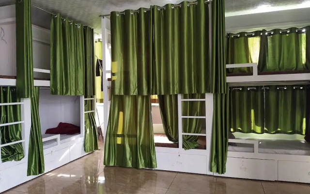 Hotel The Raja Palace