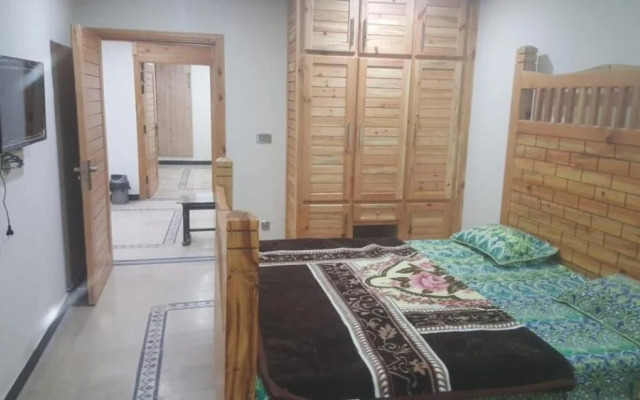 Zujaja Guest House