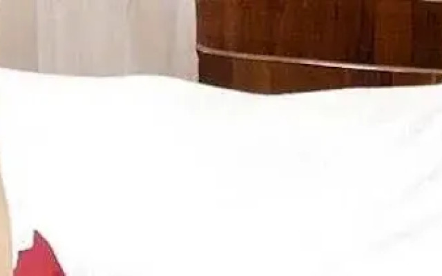 Adinkra Plaza Hotel